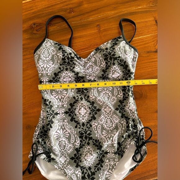 Athleta damask one piece suit sz 14 - Picture 5 of 9